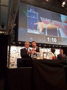 22554867_873314232835875_7153546237761820489_n