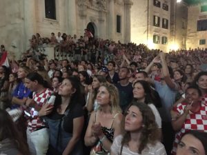 36905969_1867402583322528_2585005017186435072_n