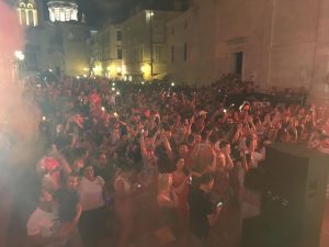 36919012_1867432176652902_9197495443011928064_n