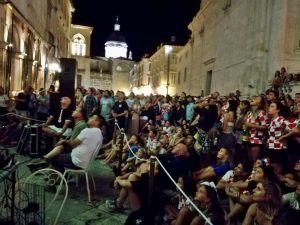 37019419_10214927583716667_4427183015189282816_n