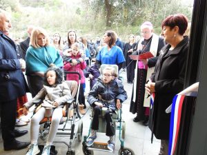 48417900_2312535568974667_2168931632344465408_n