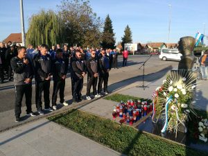 IMG-3b279b55e23db0145b1126d49878c350-V