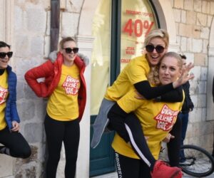 87733851_1550037085158905_7271282153550249984_n