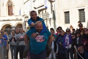 87843494_638932900052174_6106737312094224384_n